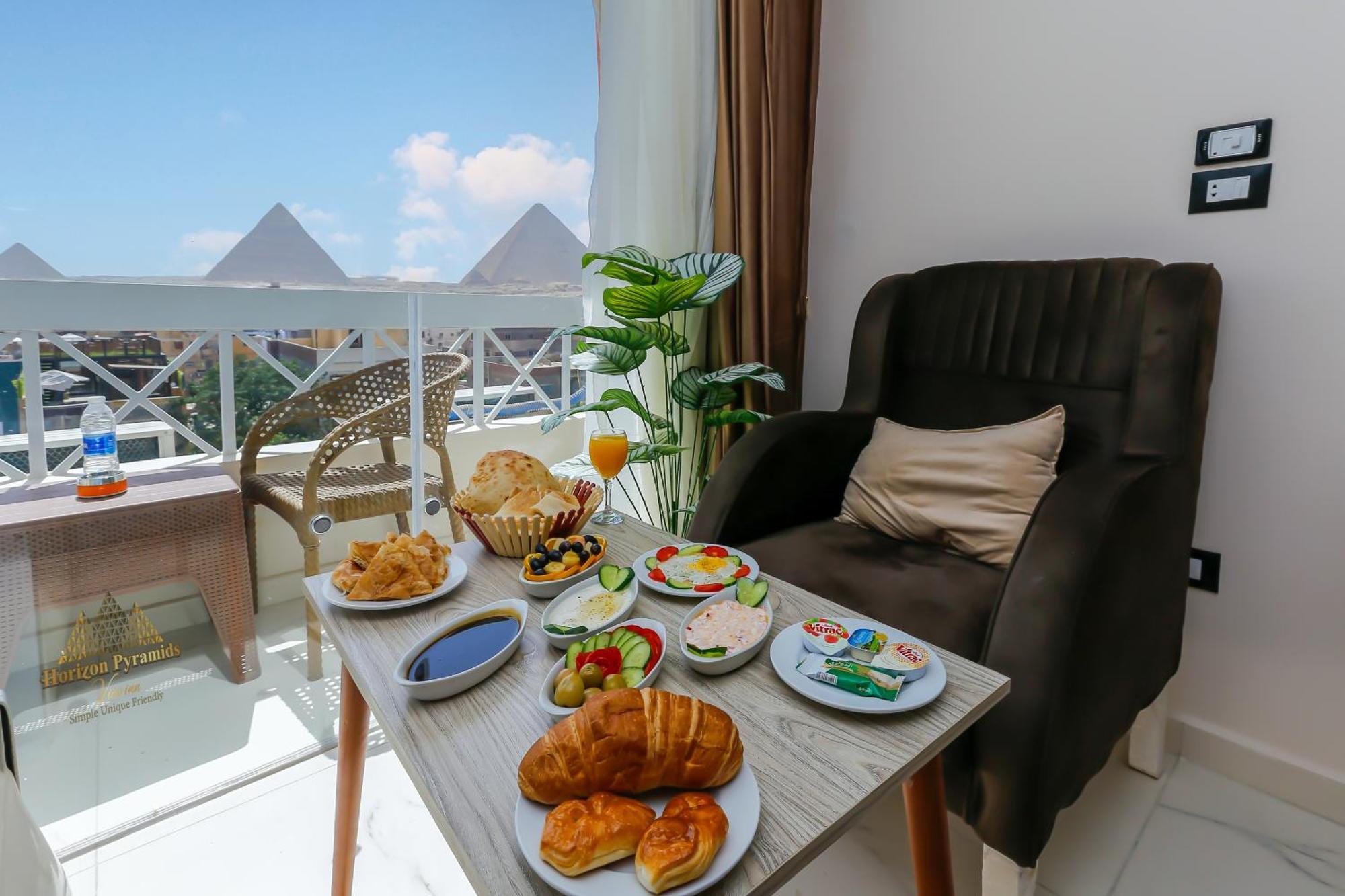 Horizon Pyramids View Inn Kafret el-Gabal Exterior photo